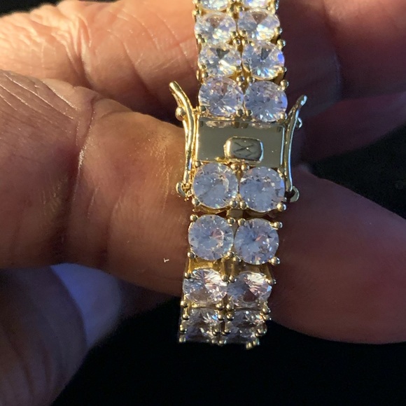 18kt Gold Plated Tennis Bracelet - Picture 5 of 5